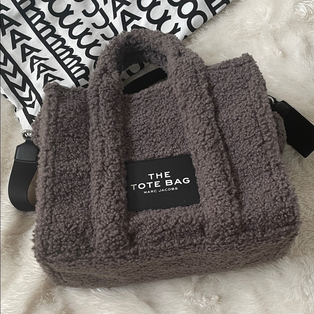 Marc Jacobs Fuzzy Brown Tote Bag - Picture 2 of 8